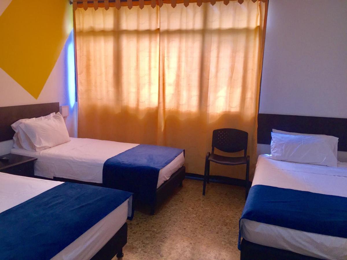 Hotel San Fermin Pereira Extérieur photo